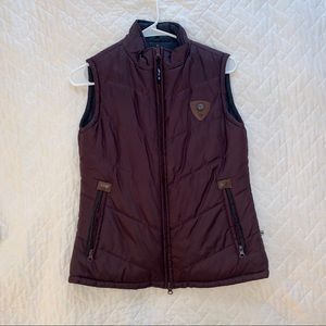 Pessoa women’s vest. Reversible (plum/black).